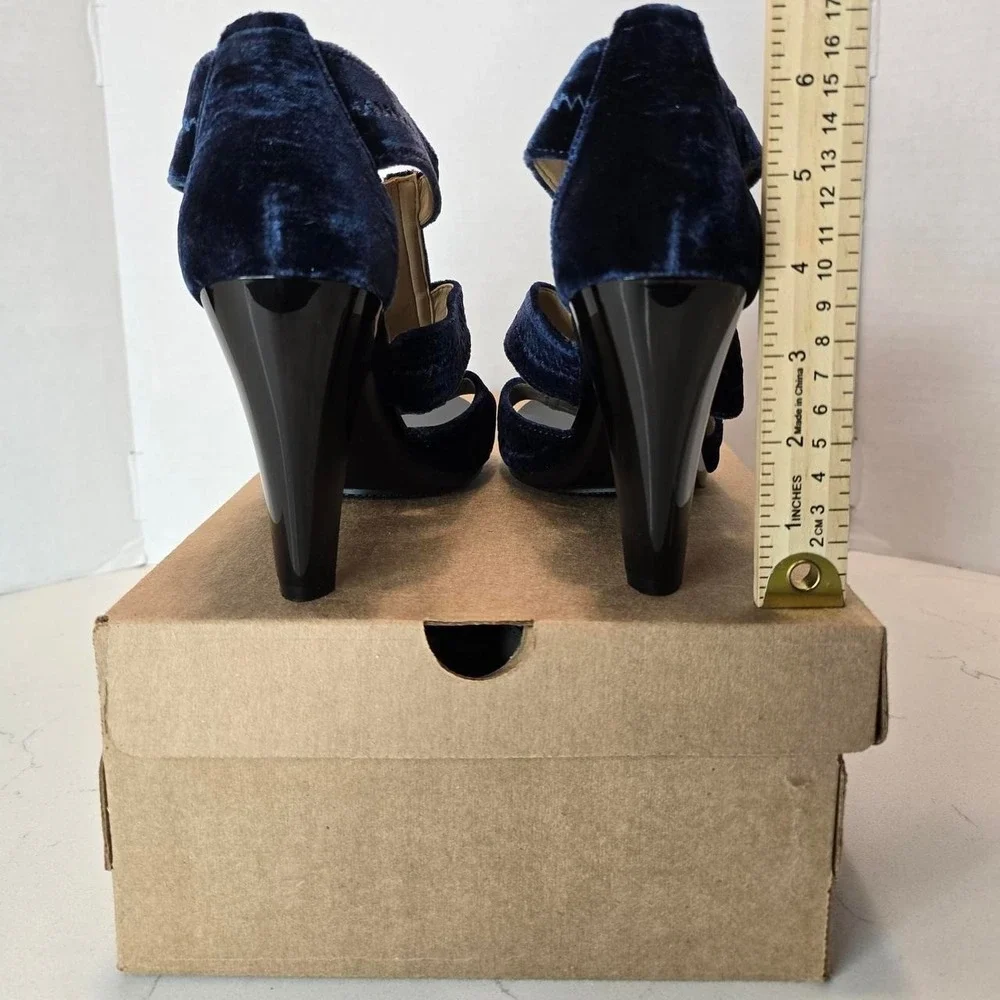 MICHAEL Kors Berkley VELVET ADMIRAL Sandal Women's Size 9